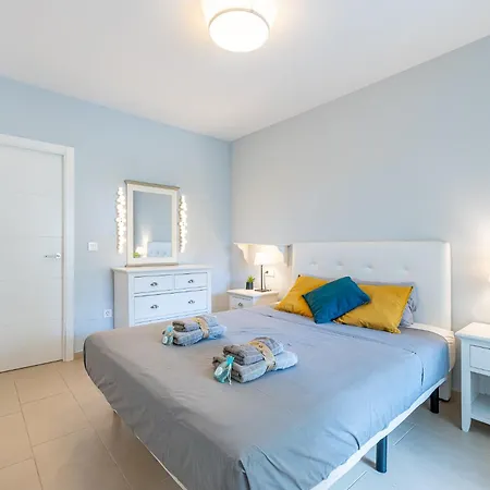 797 - Espacioso Piso En El Higueron Apartament *